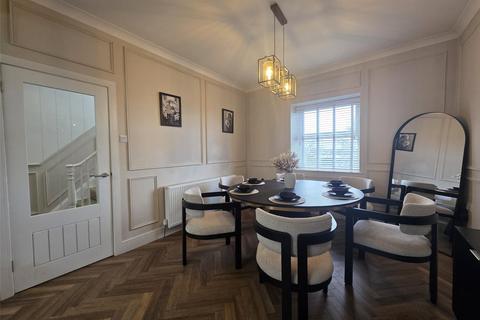 4 bedroom end of terrace house for sale, Prospect Place, Pembroke Dock, Pembrokeshire, SA72