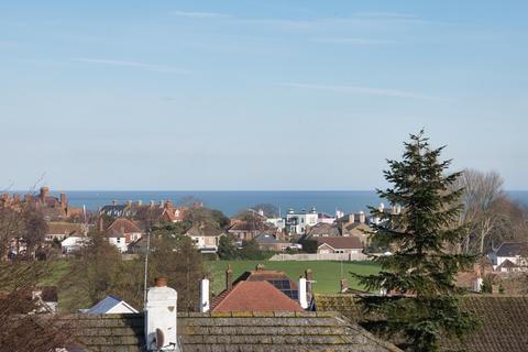 2 bedroom flat for sale, Walmer Castle Road, Walmer, Deal, Kent, CT14