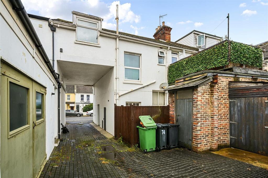 74 WINDSOR ROAD - TN393 PE (14).jpg