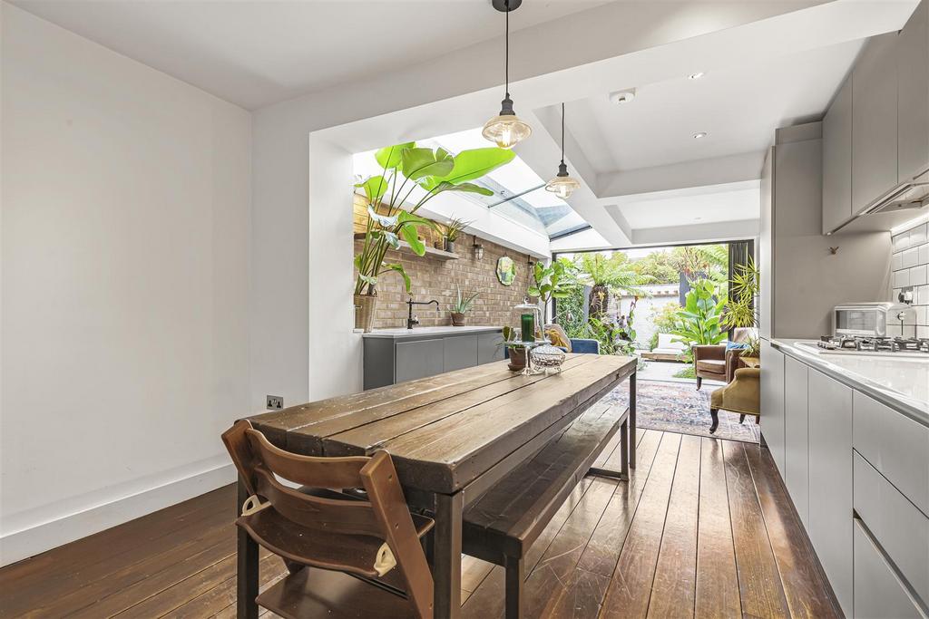 James ande ombe road-tw9  10 .JPG