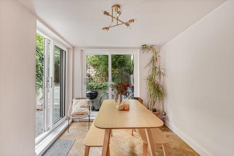 2 bedroom apartment for sale, Brownlow Road, London, E8