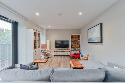 3 bedroom flat for sale, Spruce House, Greenwich, London, SE10