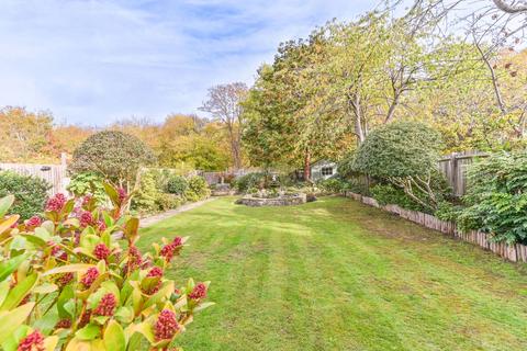 undefined, Norbury Avenue, Norbury, London, SW16