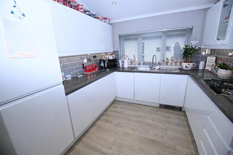 2 bedroom park home for sale, Bay Beach Road, Canvey Island SS8