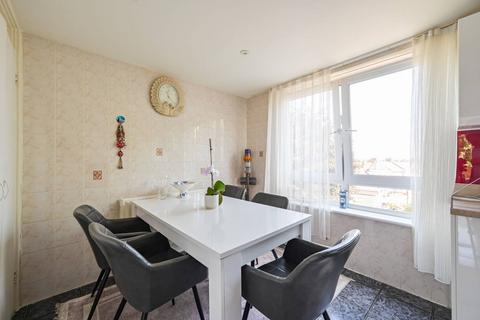 undefined, The Sandlings, N22, Wood Green, London, N22