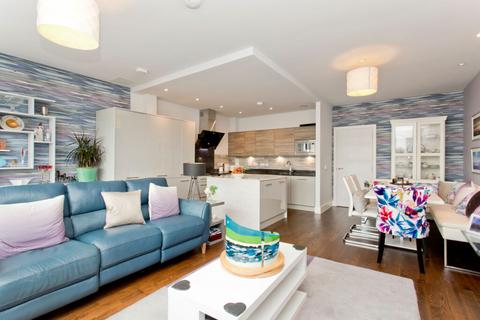 2 bedroom flat for sale, Flat 26, 73 Logie Green Road, Canonmills, Edinburgh, Midlothian, EH7 4HF