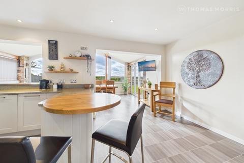 4 bedroom detached house for sale, Meadow Road, Ramsey PE26