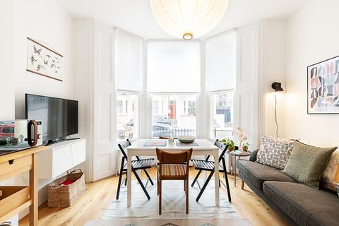 2 bedroom flat to rent, Raised Ground Floor Flat, London W9
