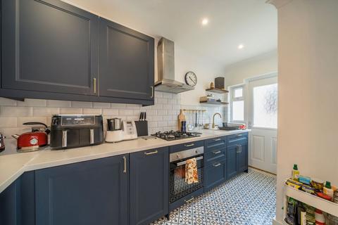 3 bedroom terraced house for sale, Links Road, London SW17