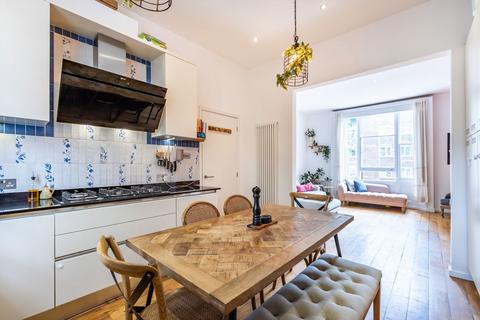 3 bedroom flat for sale, Belsize Road, London NW6