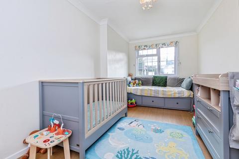 22 Ifield Way, Gravesend, DA12 5UJ
