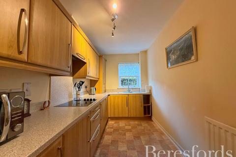 2 bedroom apartment for sale, Hornchurch Road, Hornchurch, RM12