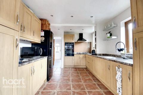 undefined, Chelsworth Close, Romford