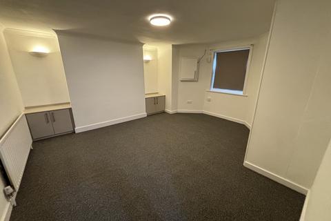 undefined, 1, Liverpool L22