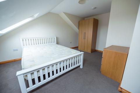 5 bedroom terraced house to rent, Hatherley Road, Reading, RG1