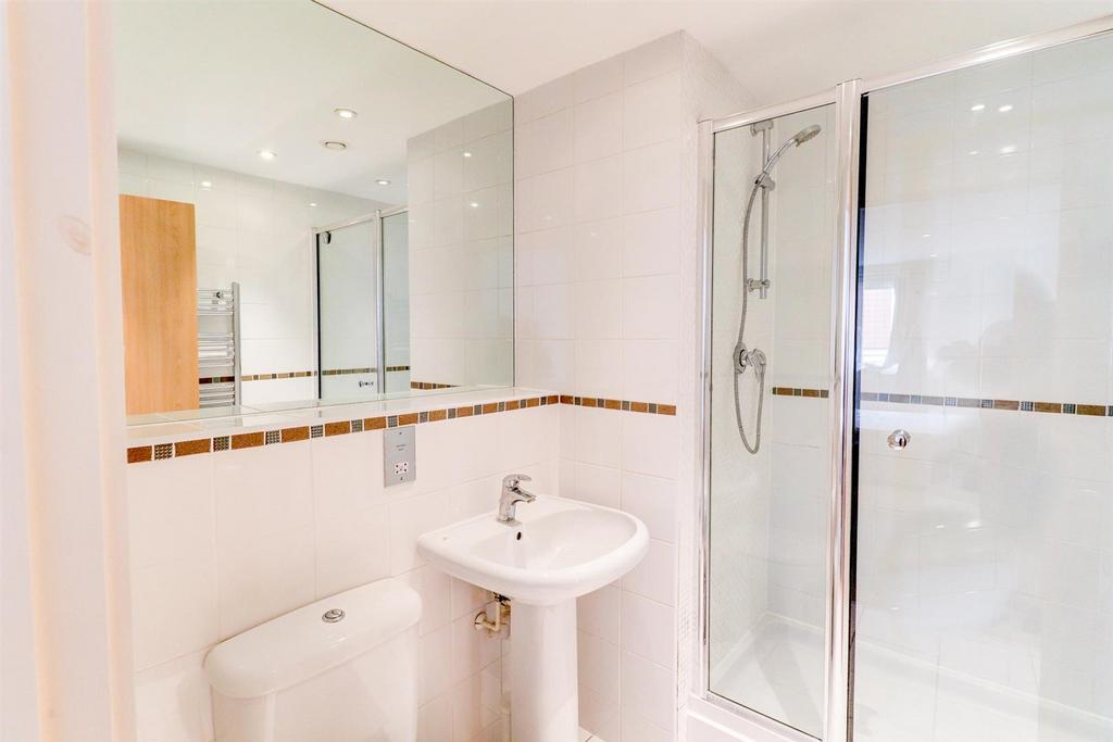 Ensuite Shower (Bedroom 1)