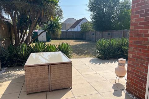 3 bedroom detached house for sale, Gorsecliff Road, ENSBURY PARK, BH10