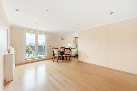 2 bedroom flat to rent, Varcoe Road, Bermondsey, London, SE16