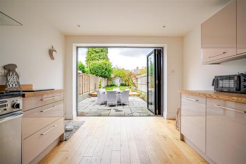 undefined, Victoria Road, Ascot