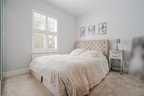 undefined, Victoria Road, Ascot