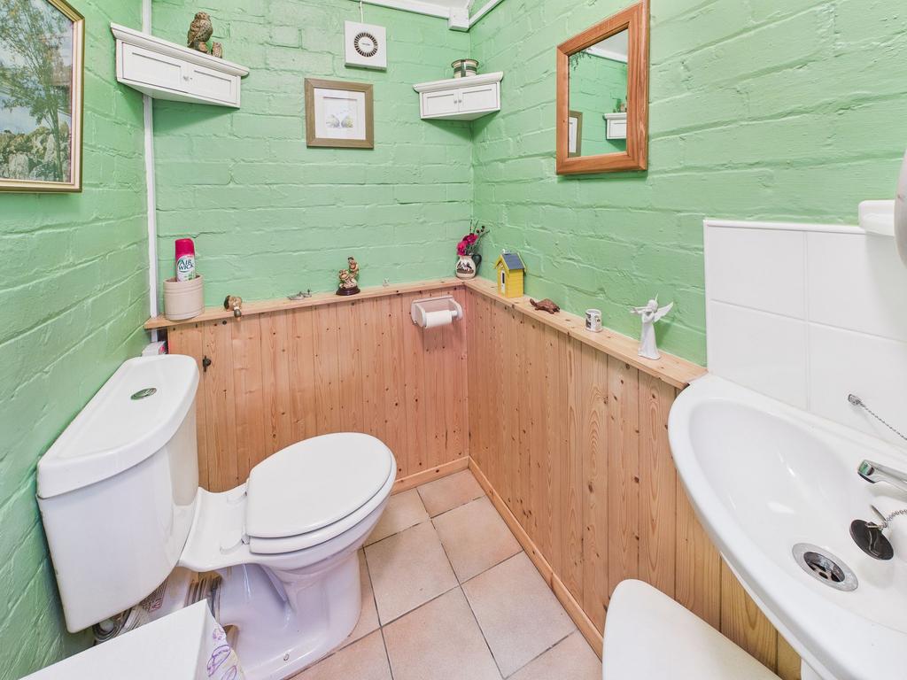 Ground Floor Wc