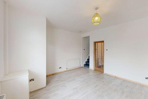 2 bedroom end of terrace house to rent, Bolton Road, Westhoughton, BL5