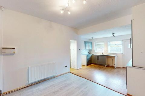 2 bedroom end of terrace house to rent, Bolton Road, Westhoughton, BL5