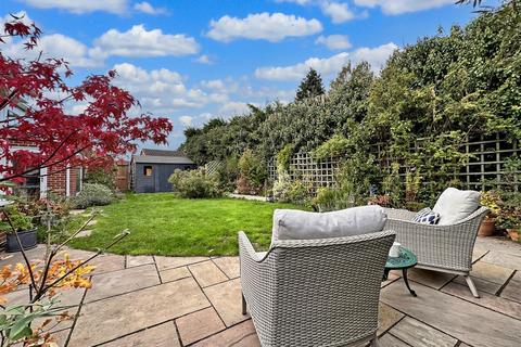 undefined, Vicarage Close, Collingham, Newark