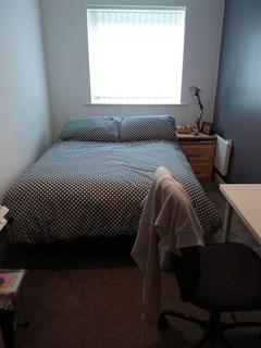 2 bedroom flat to rent, Apt- Denmark Road, Manchester M15