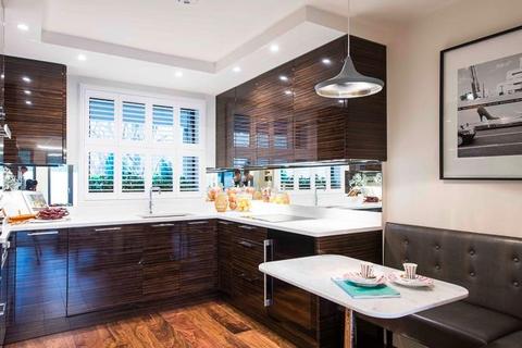 2 bedroom property to rent, Fulham Road, London SW3