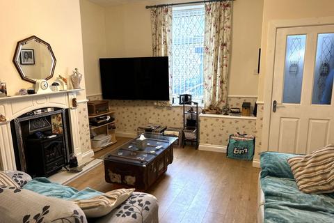 35 Tudor Street, Shaw, Oldham, OL2 7RX