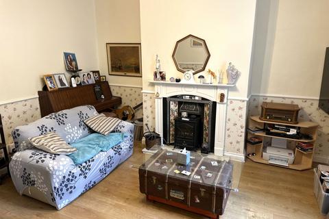 35 Tudor Street, Shaw, Oldham, OL2 7RX