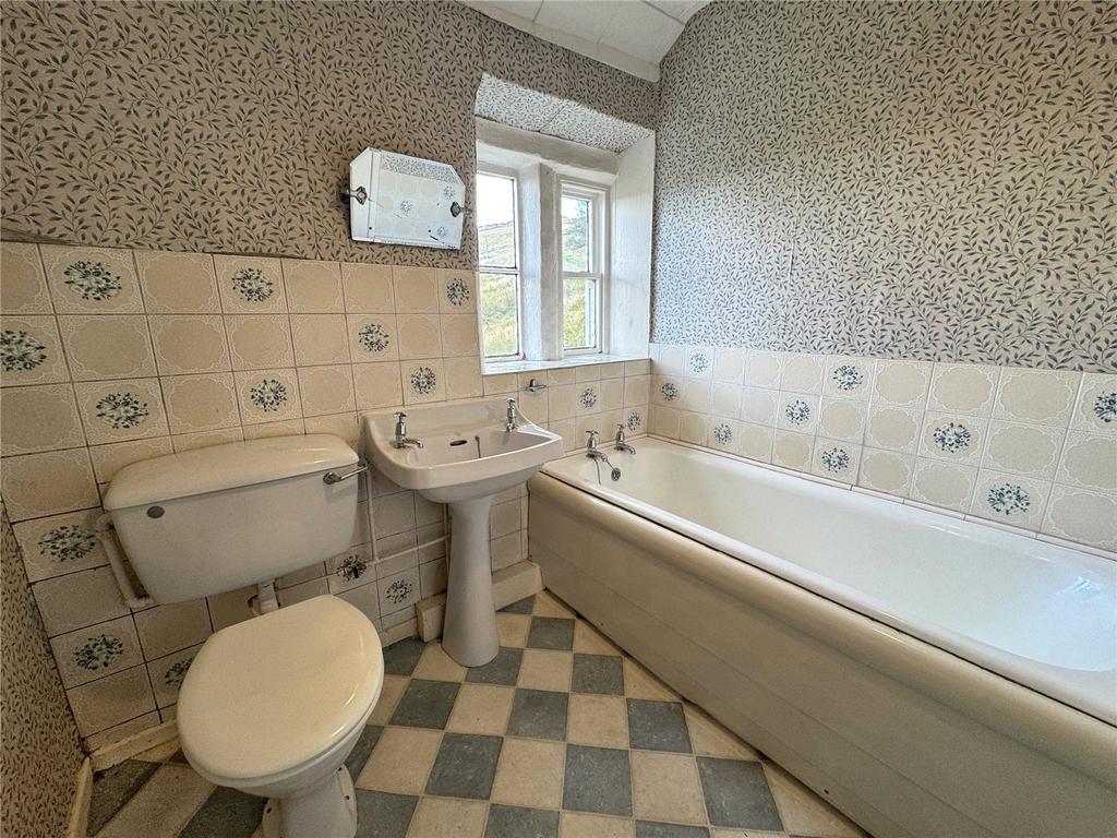 2nd Bathroom