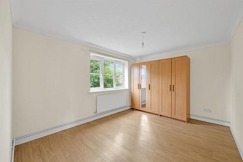 undefined, Ravenscroft Crescent, London SE9