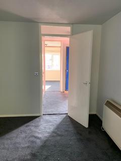 undefined, Stanwell, TW19