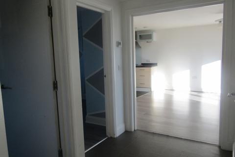 undefined, Lambton Avenue, EN8