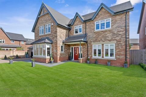 5 bedroom detached house to rent, Fenwick Close, Medburn, Newcastle Upon Tyne, NE20