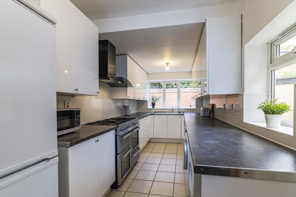 10 Annesley Grove-21