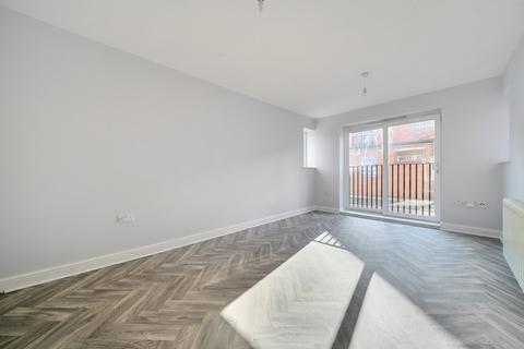 undefined, Tanners Court, Lincoln, Lincolnshire, LN5