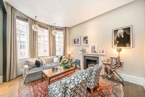 3 bedroom flat for sale, Green Street, London W1K