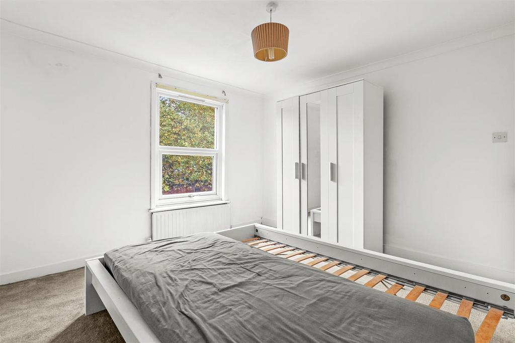 64 Temple End, HP13 5 DS-4.jpg