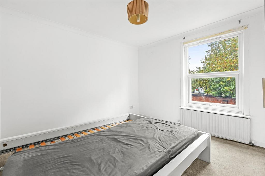 64 Temple End, HP13 5 DS-5.jpg