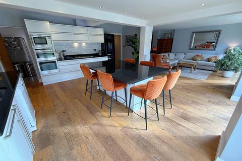 undefined, Banbury Road, Stratford-Upon-Avon