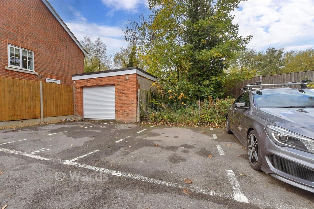 Driveway/Parking