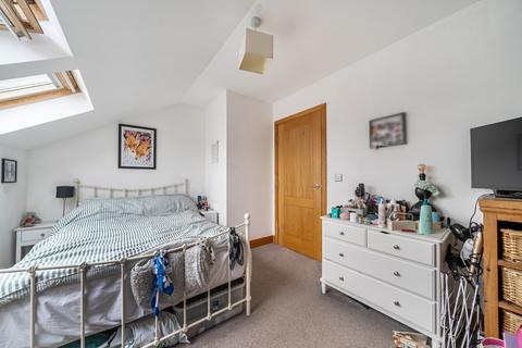 undefined, Richmond Road, Kingston Upon Thames, KT2