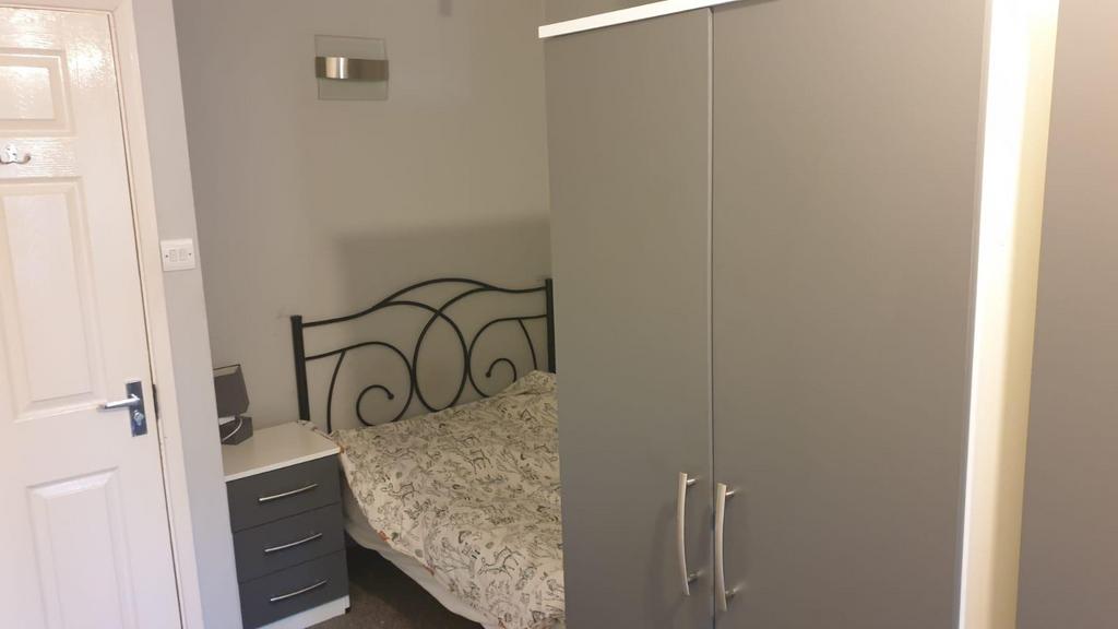 24 woodside road 2.jpeg