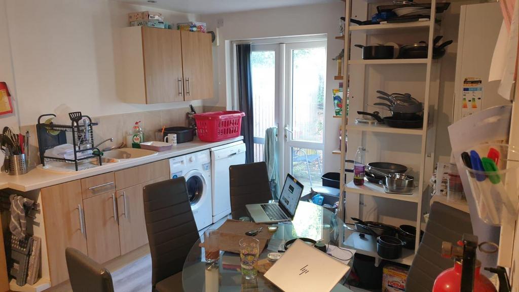 24 woodside road 3.jpeg