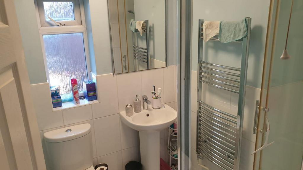 24 woodside road 6.jpeg