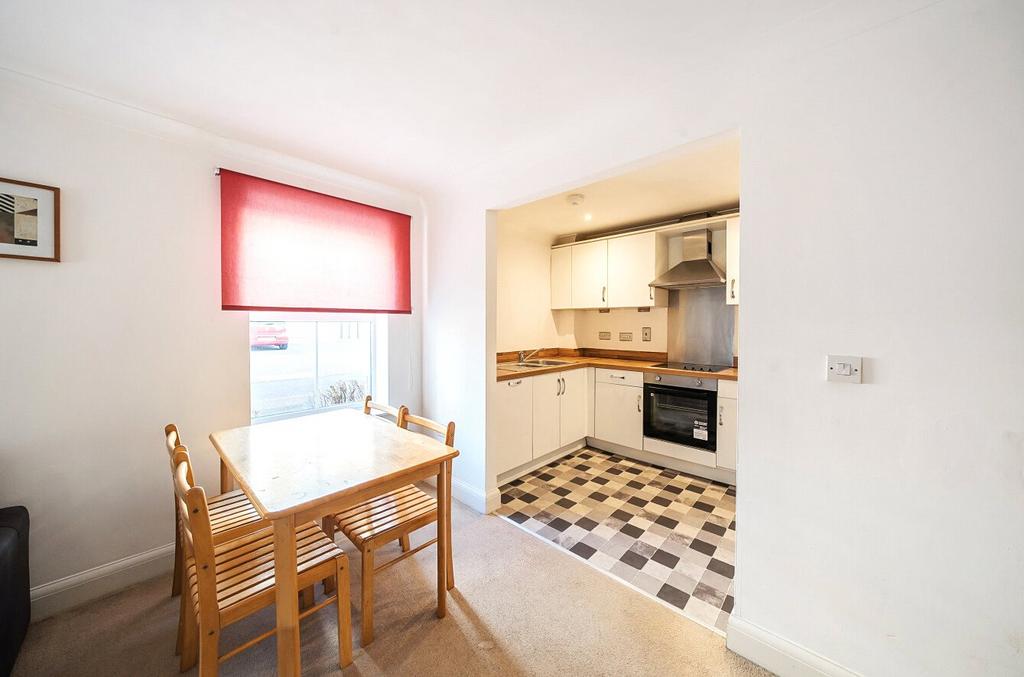 Kitchen/Dining