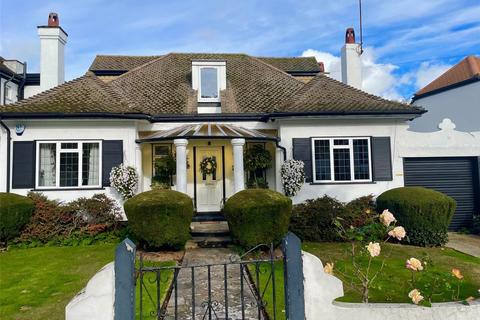 undefined, Woodside, Leigh-on-Sea, Essex, SS9